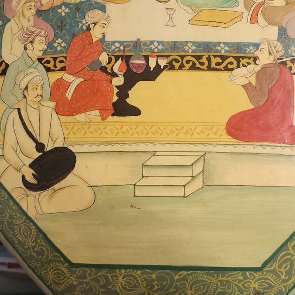 Unique Lacquered and Hand-Painted Jewel Box from India - Picture 2 of 4